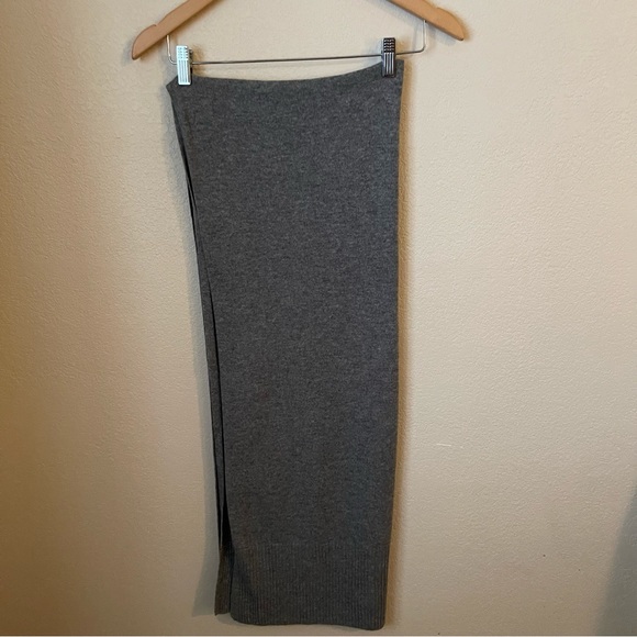 Halogen Accessories - Halogen 100% cashmere scarf gray